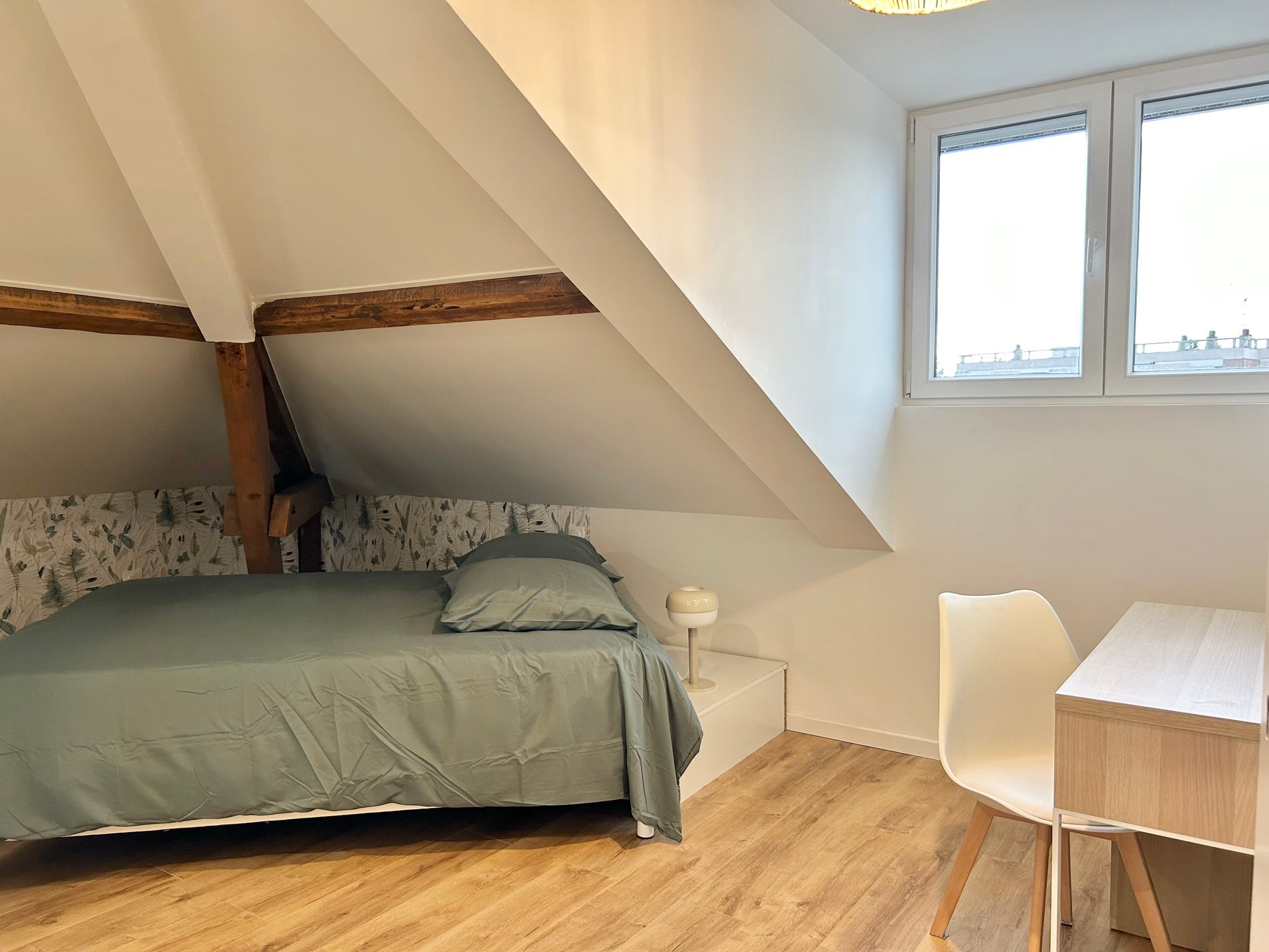 Chambre meublée en coliving à Bron — Coliving La Butte