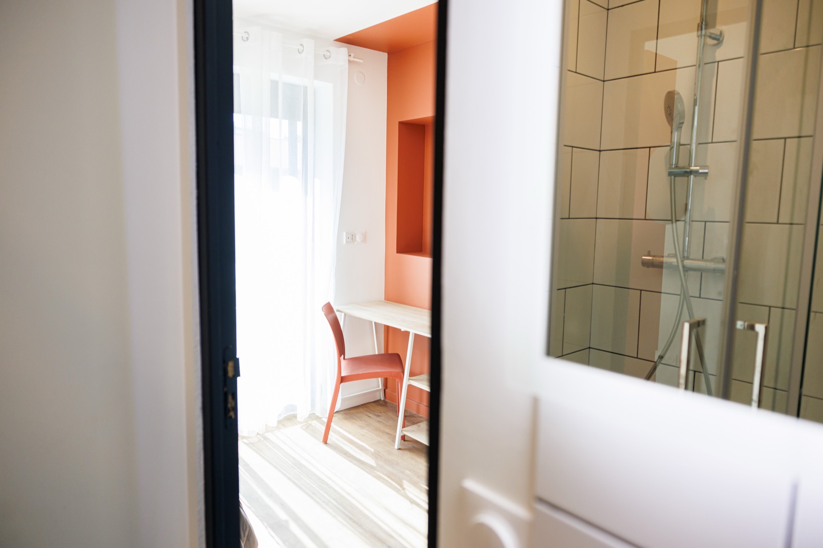 Chambre — Coliving Thenard — photo 4 du logement en coliving
