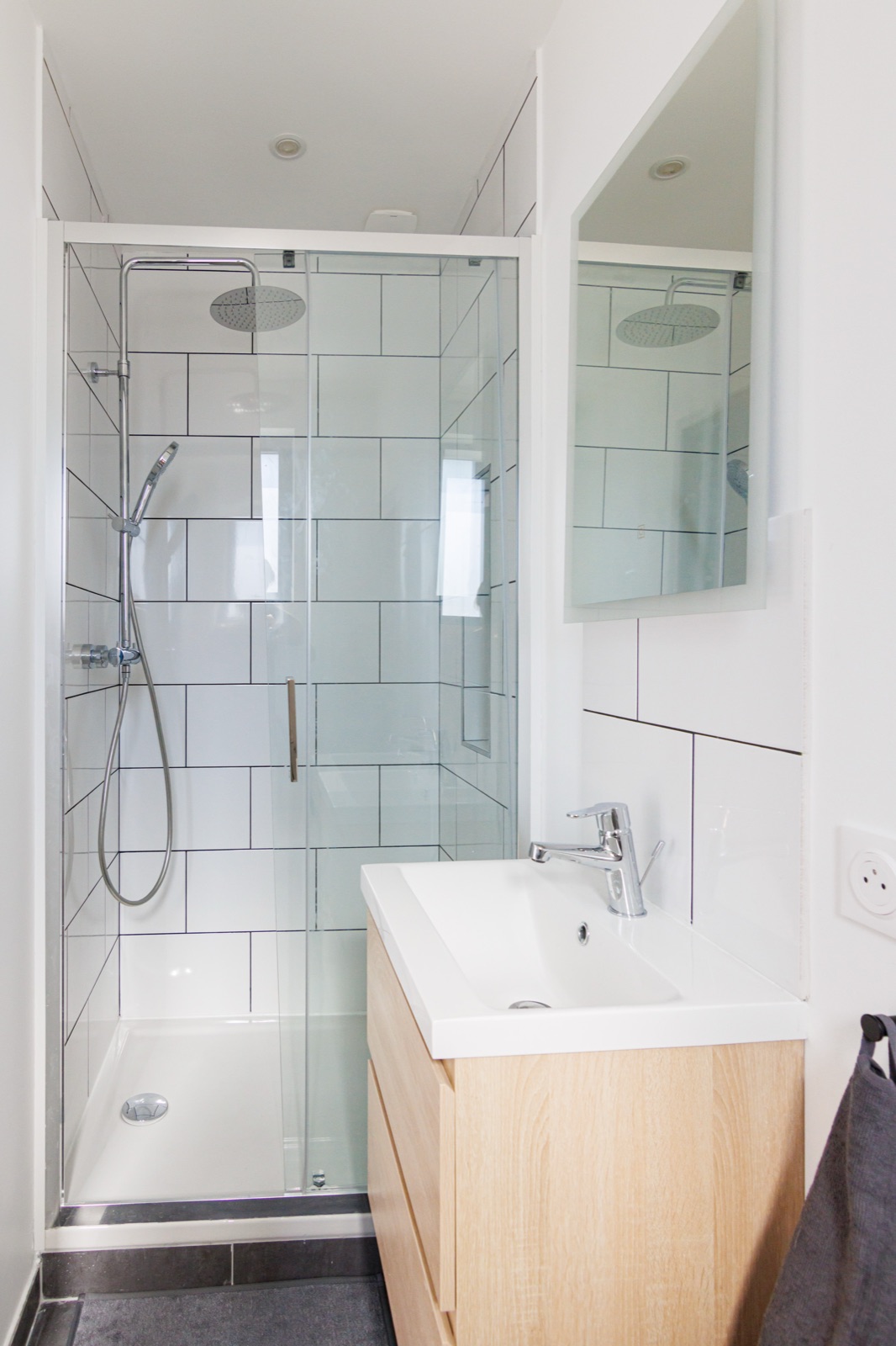 Chambre — Coliving Thenard — photo 3 du logement en coliving