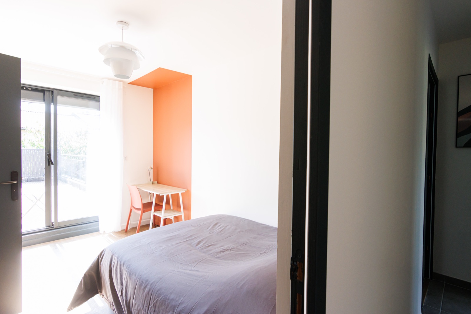 Chambre meublée en coliving à Lyon 8 — Coliving Thenard