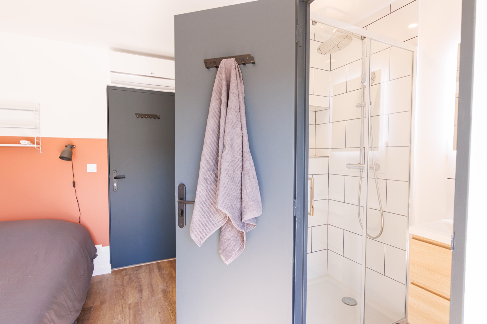 Chambre — Coliving Thenard — photo 4 du logement en coliving