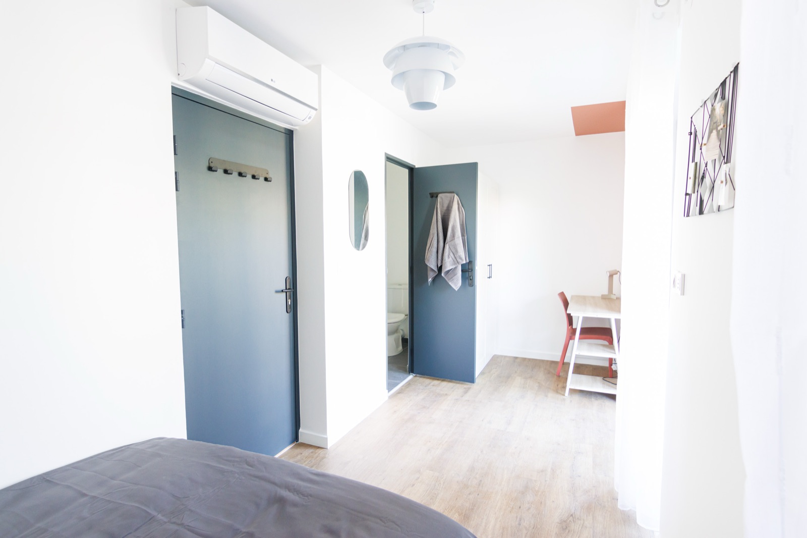 Chambre — Coliving Thenard — photo 3 du logement en coliving